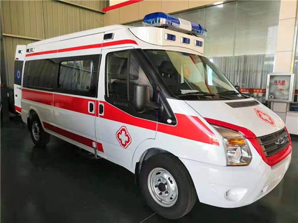故城县福特V362救护车